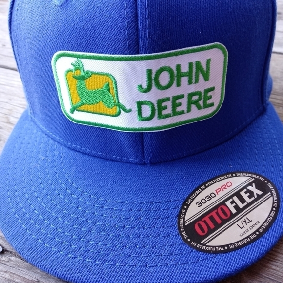 John Deere Mens Embroidered Shield Flatbill Blue T - Picture 2 of 8